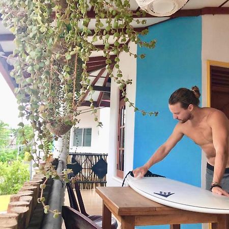 Happyshack Hostel มิริสซา ภายนอก รูปภาพ