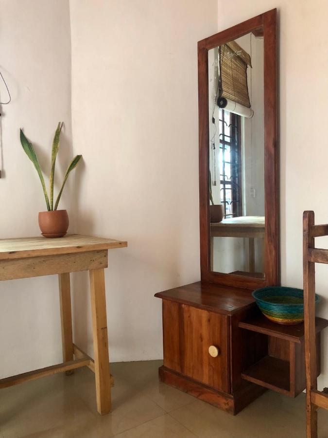 Happyshack Hostel มิริสซา ภายนอก รูปภาพ