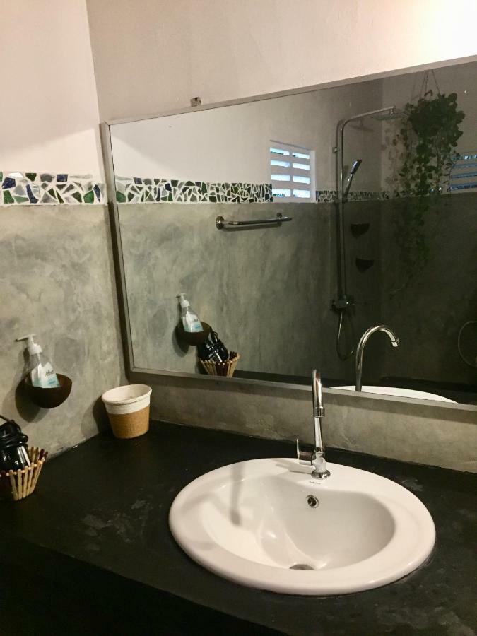 Happyshack Hostel มิริสซา ภายนอก รูปภาพ